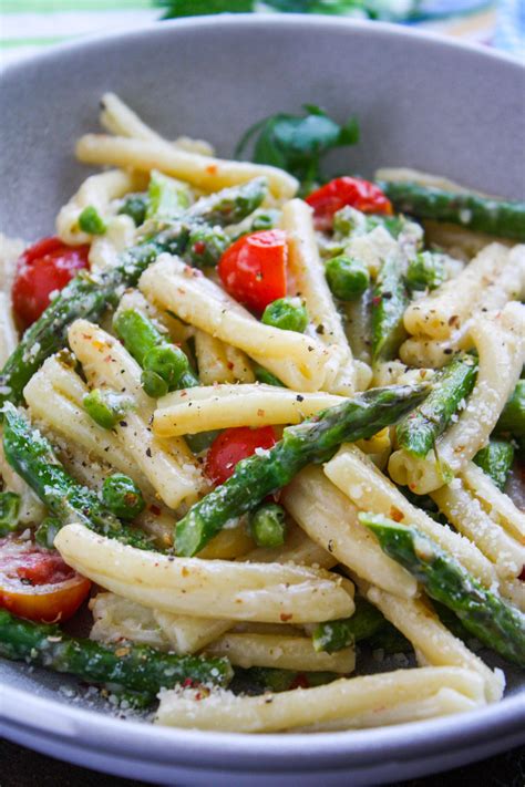 Pasta Primavera in Light Cream Sauce