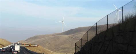 Giant Wind Turbine Farms near Livermore and Rio Vista in California