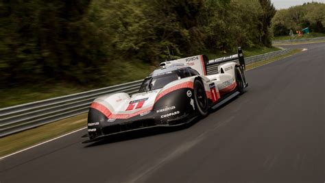 Porsche 919 Evo obliterates Nürburgring record with 5:19 run