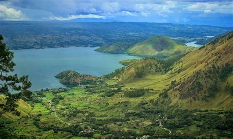 10 Wisata Danau Toba Sumatera Utara yang Wajib Dikunjungi