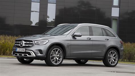 2020 Mercedes-Benz GLC300e: Thai prices and specs