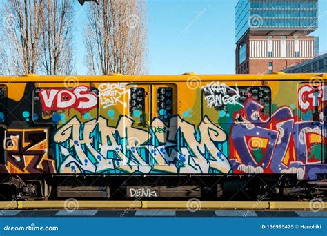 Graffiti U-Bahn / Subway Train at Warschauer Strasse Station in Berlin ...