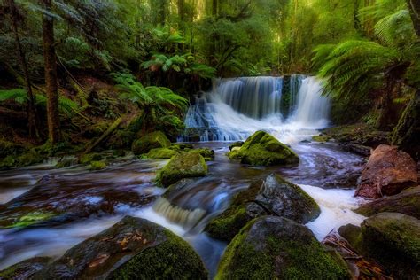 Horseshoe Falls, Tasmania by paulmp on DeviantArt