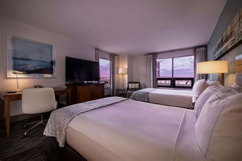 Hilton San Diego Gaslamp Quarter Reviews, Deals & Photos 2023 - Expedia