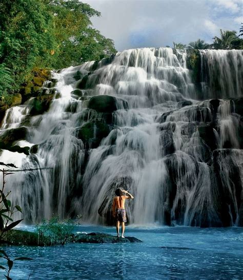 📍 Aliw Falls, Luisiana, Laguna 🇵🇭 | 📸 Photo by @jampong_mga_daliri 😉 Tag your travel buddies ...