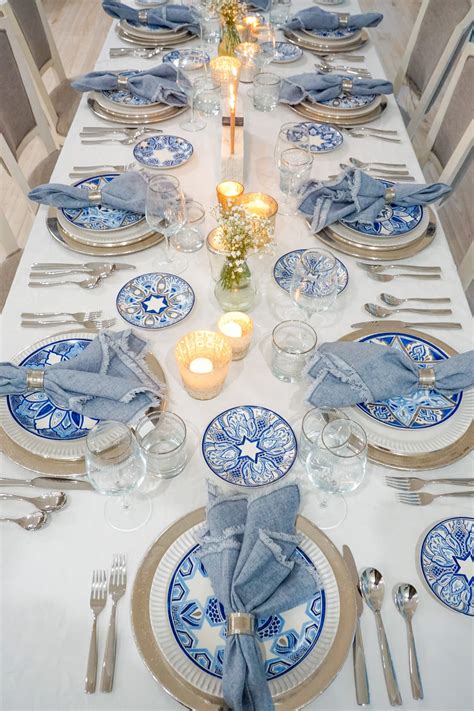 Hanukkah Table - Fashionable Hostess