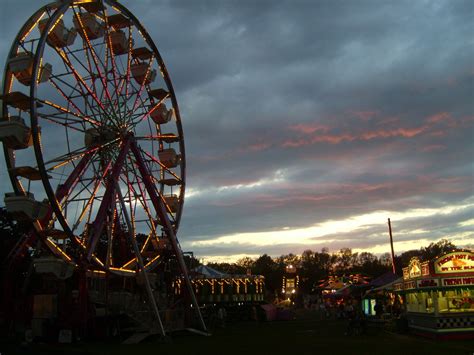 ferris wheel at night