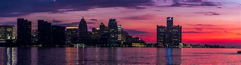 Beautiful Detroit skyline just before sunrise a few days back! : r/Detroit