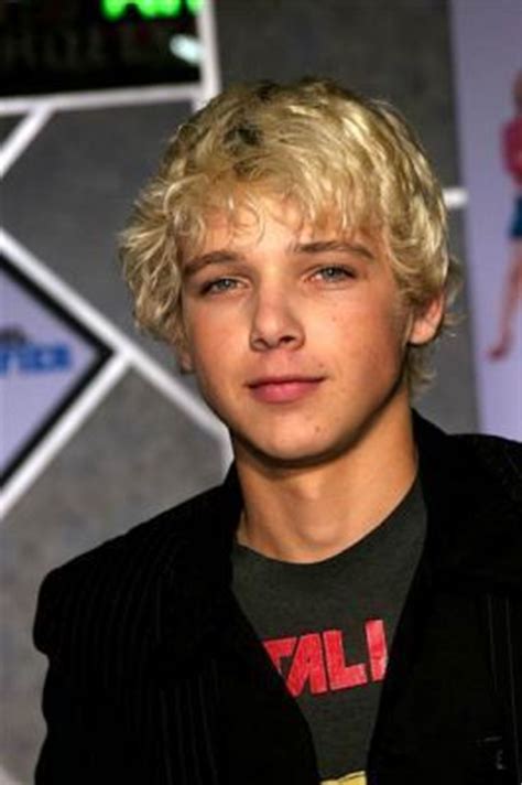 Max Thieriot _ The Pacifier- premiere - Max D. Thieriot Photo (19059468) - Fanpop