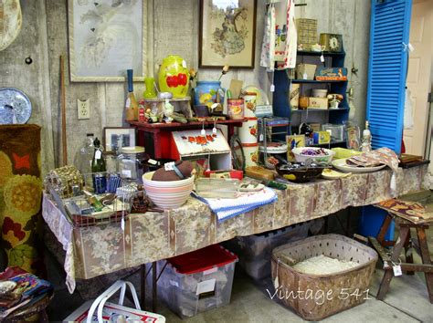 Vintage 541: Vintage Flea Market