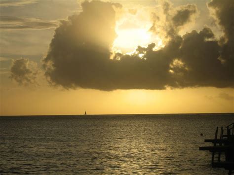 Moorea Sunsets and Sunrises10