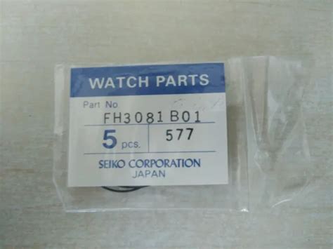 GENUINE NOS SEIKO Watch Gaskets - Various shapes & sizes 2 of 5 £9.49 - PicClick UK