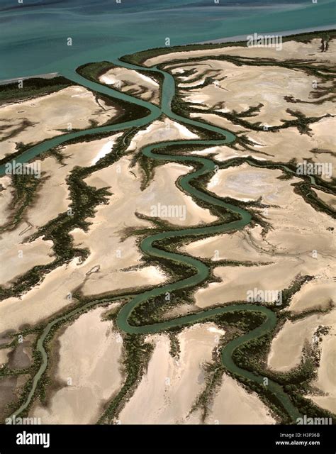 Meandering rivers hi-res stock photography and images - Alamy