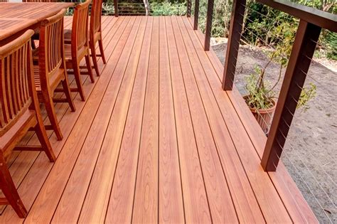 Timber-look aluminium decking system ‘DecoDeck’ receives an award as the best product design ...