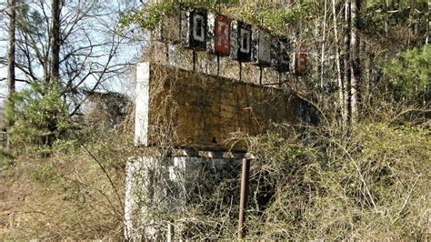 Cordele, Georgia's Crisp Motorsports Park plus an Abandoned Drive-in - YouTube