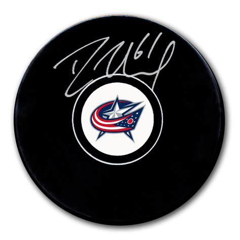 Rick Nash Columbus Blue Jackets Autographed Puck - NHL Auctions