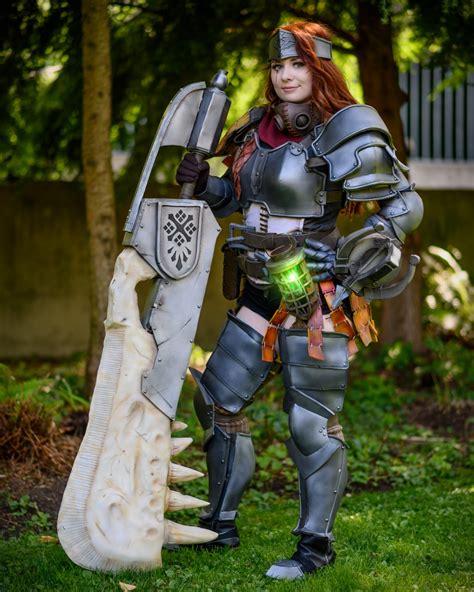 [Self] My Monster Hunter Origin Armor cosplay! : r/cosplay