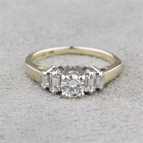 Pre-Owned Diamond Ring