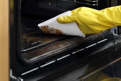 Oven Cleaning | Oven Cleaning Products & Tips | Cleanipedia