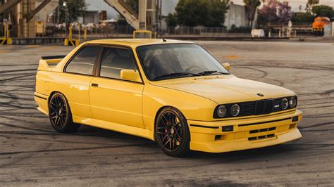 E36 Powered 1989 BMW E30 M3 Is Set Up To Hit The Apex On The Way To Work - IMBOLDN