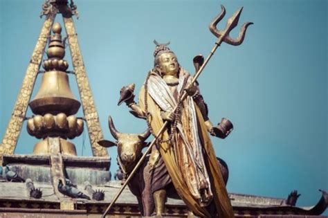 Krishna Ashtakam: Lyrics, Meaning, and Benefits - Hinduism Outlook