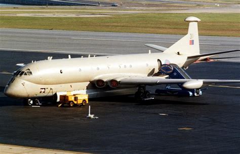 Nimrod MR2. - Reconnaissance and Maritime Patrol Aircraft)