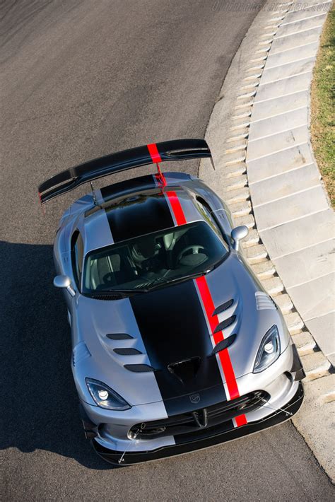 Dodge Viper ACR