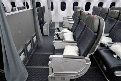 American Airlines 787-9 (789) Dreamliner MainCabinExtra bulkhead legroom | AirlinesFleet.com