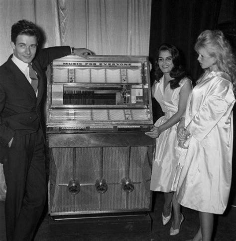 Instant Views [o.] Jukebox (1889 - 1962) - C o c o s s e