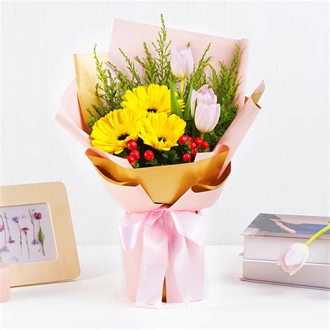 Flower Bouquet | Perfect Bouquet of Flowers for Every Occasion - Flower ...