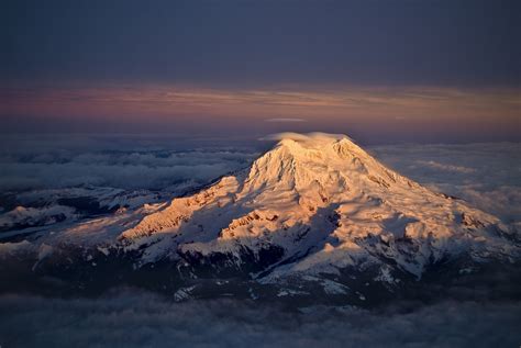 Interesting Photo of the Day: Snowy Mount Rainier at Sunset