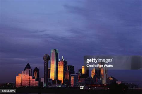 45 Dallas Skyline Sunrise Stock Photos, High-Res Pictures, and Images ...