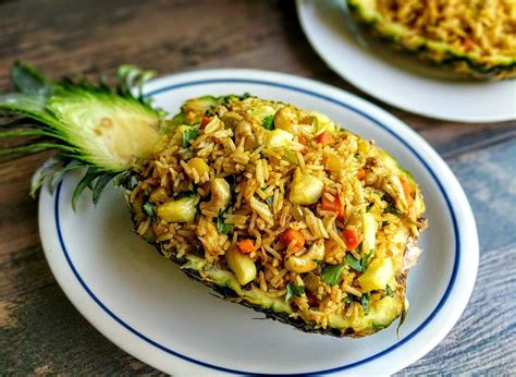 Pineapple Fried Rice Recipe (Thai Veg Fried Rice) | VegeCravings