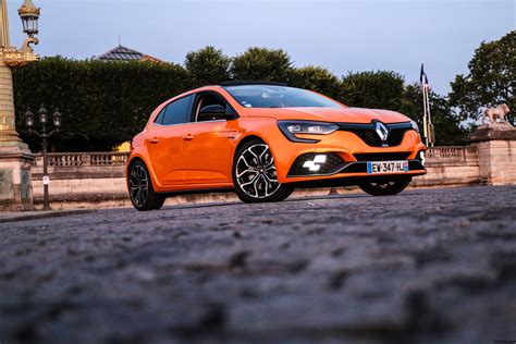 Renault Mégane IV RS 280 EDC, l’orange pressée