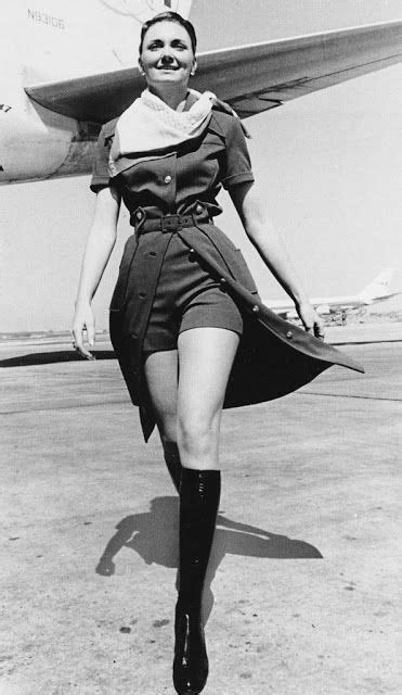 vintage everyday: 25 Vintage Photos Show Beautiful Flight Attendant ...