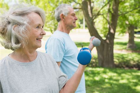 seniors-lifting-weights | Chippewa County Community Foundation