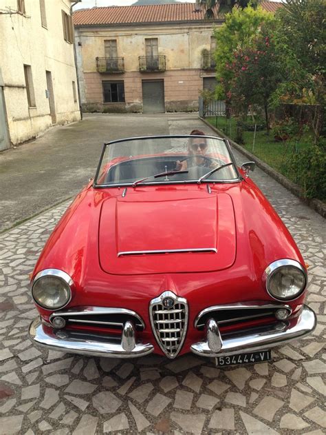 @Alfa Romeo Giulia Spider del 1962 | Alfa romeo, Classic cars, Alfa romeo cars