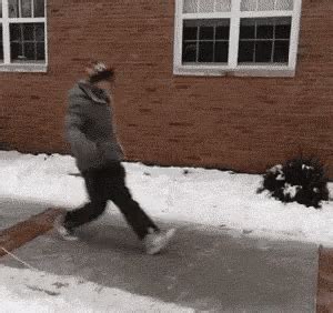 Funny Ice GIF - Funny Ice Slippery - Discover & Share GIFs