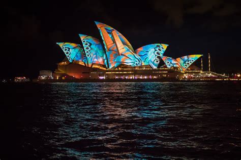 The Sydney Opera House Comes to Life (Literally) With Vivid Sydney ...