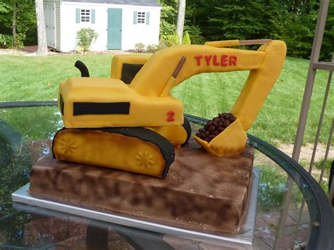 Excavator Cake - CakeCentral.com