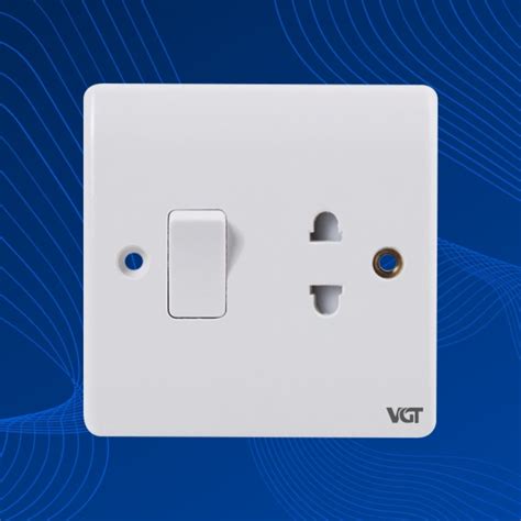 2 Pin Socket with Switch | SPARKS