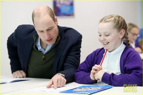 Prince William Plays 'Emoji Bingo' With Elementary School Kids: Photo ...