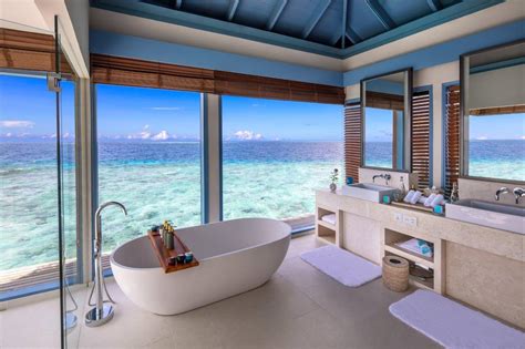 Luxury 5-Star Resort In The Maldives | Raffles Maldives Meradhoo