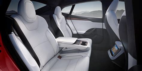 Tesla unveils Model S Plaid with refreshed interior: New touchscreen ...