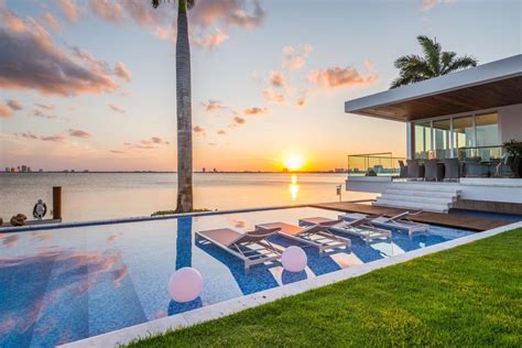 Tour a $29 Million Modernist Mansion for Sale in Miami Beach