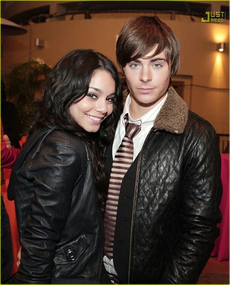 Zac And Vanessa - Zac Efron & Vanessa Hudgens Photo (480478) - Fanpop