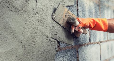 What Is the Difference between Plastering and Rendering? » The DIY Hammer