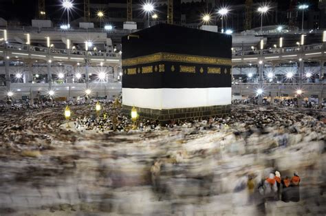 15 Photos From The Hajj Pilgrimage In Mecca | Hajj pilgrimage, Islamic ...