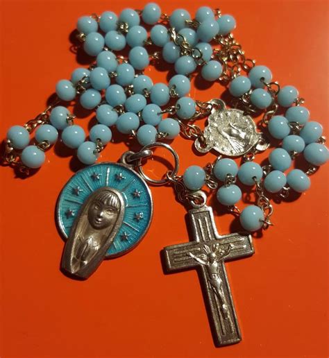 Rosaries Diy, Chaplet Rosary, Hail Mary, Rosary Beads, First Communion, Medals, Miraculous ...