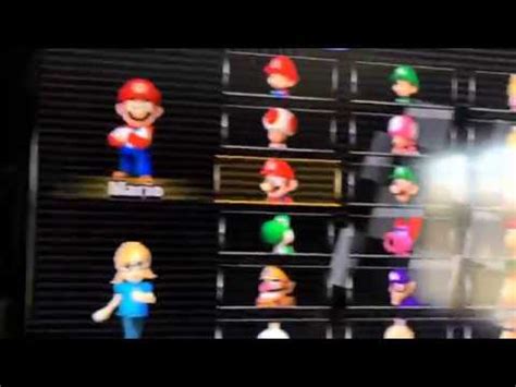 Mii Outfit B on Mario Kart Wii - YouTube